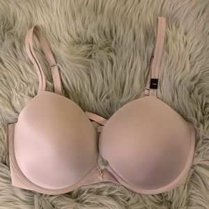 Victoria’s Secret Plung Push-up 36DD NWT